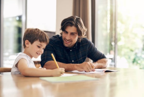 Pequeños grandes logros: celebrando el desarrollo de tu hijo paso a paso